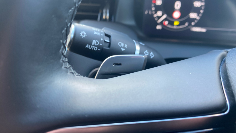 Land Rover Discovery Sport 2.0 D200 Dynamic SE 5dr Auto [5 Seat] Diesel Station Wagon